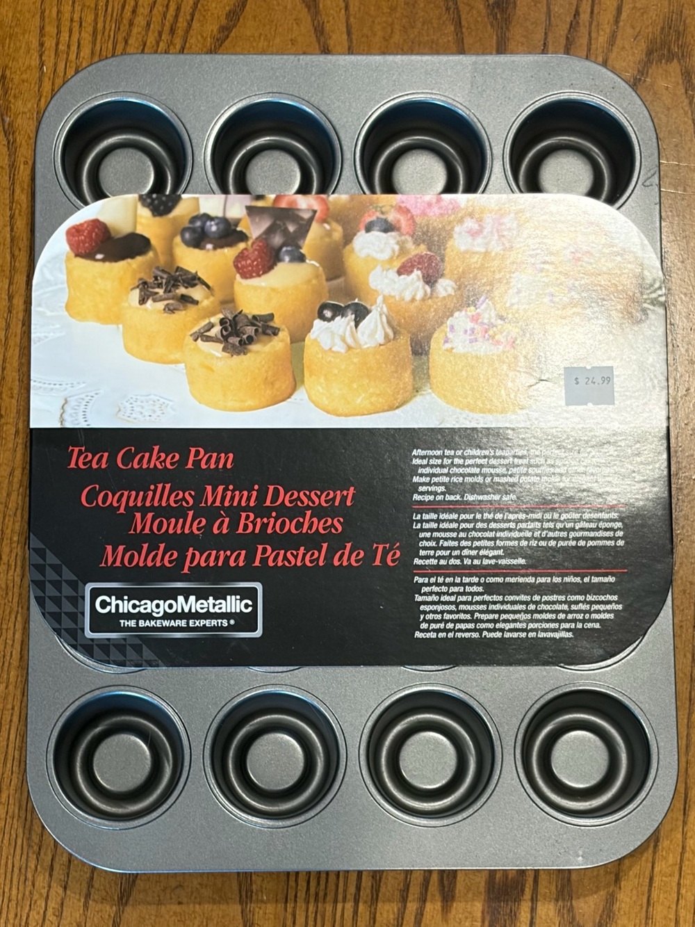 Chicago Metallic Tea Cake Pan